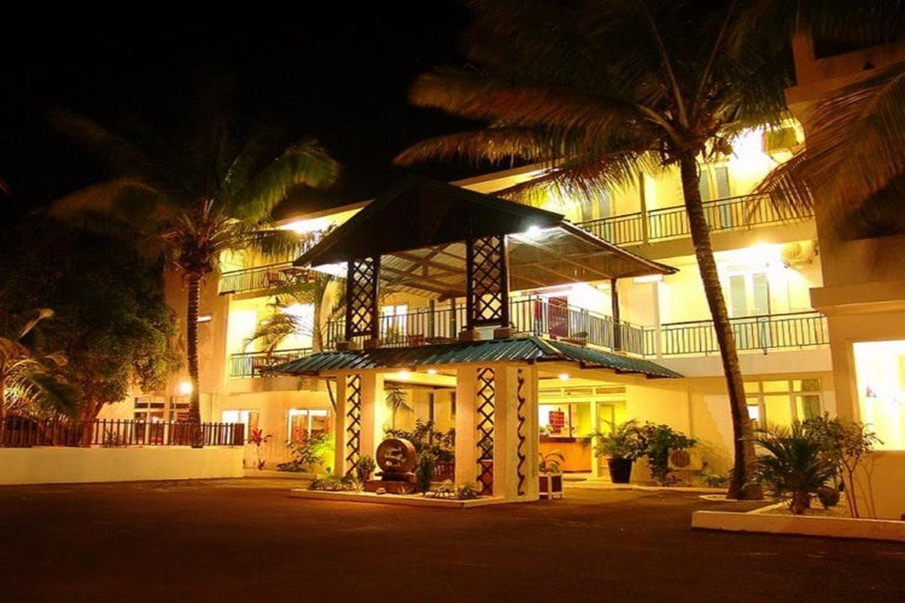 Dzama Hotel Grand Baie Esterno foto