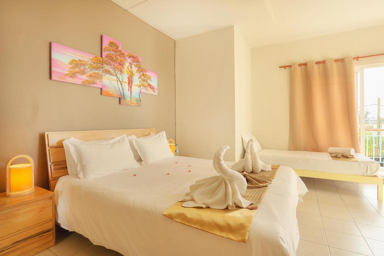 Dzama Hotel Grand Baie Esterno foto