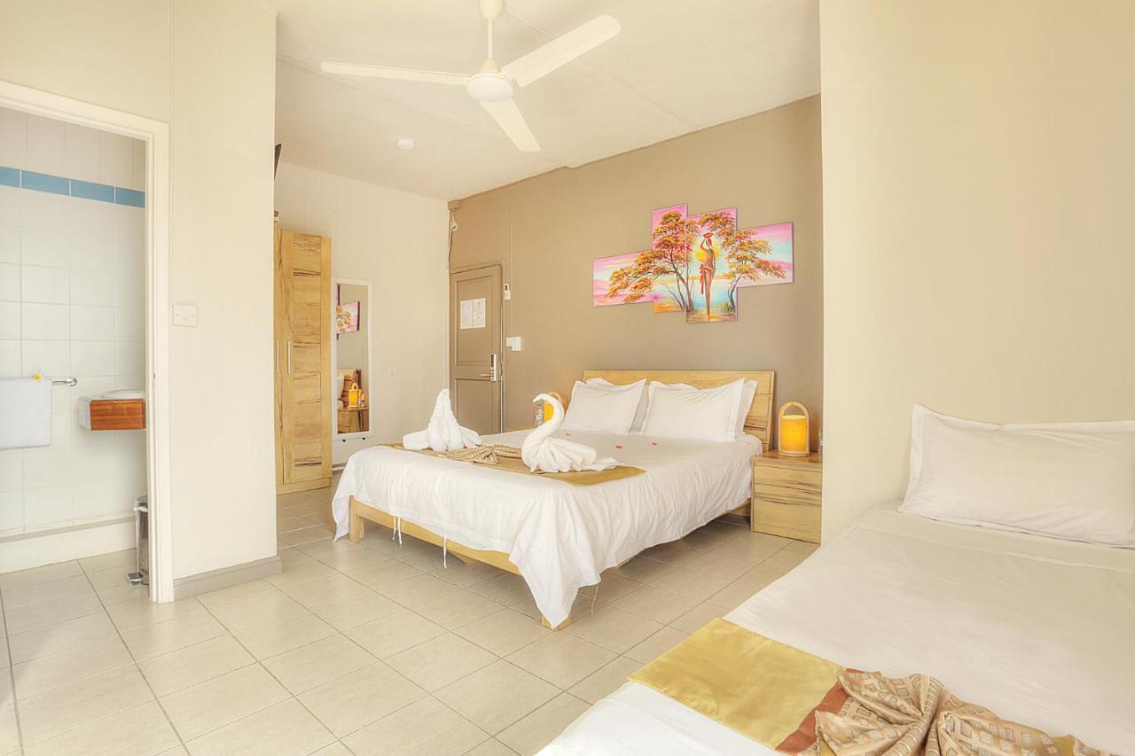 Dzama Hotel Grand Baie Esterno foto